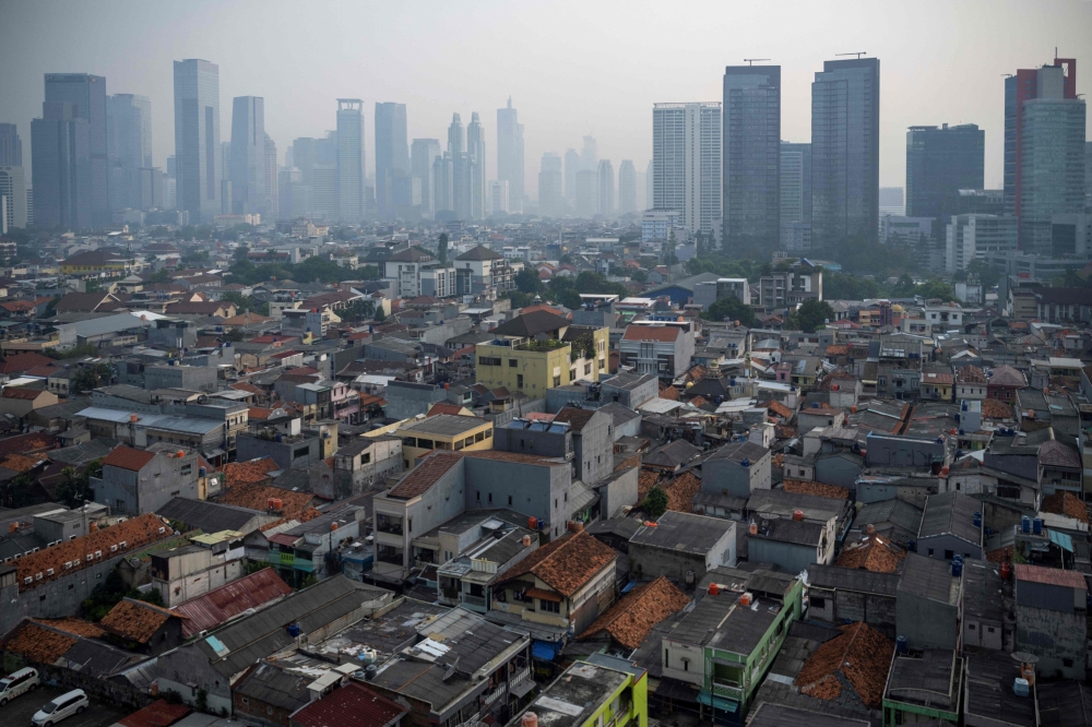 Increased hotspot activity in neighbouring Indonesia has caused a decrease in air quality in Malaysia. — AFP pic