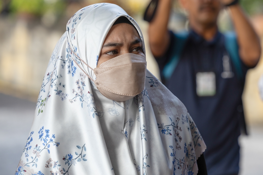 Ismanira Abdul Manaf, the mother of deceased autistic six-year old Zayn Rayyan Abdul Matin, is pictured at the Petaling Jaya Session Court on July 21,2025. — Picture by Yusof Mat Isa