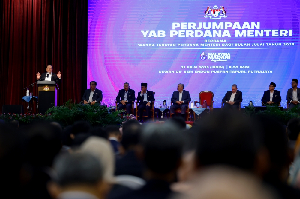 Anwar: Govt manages to cut new debt by RM22b over two years, slams critics for ‘deceiving the people’