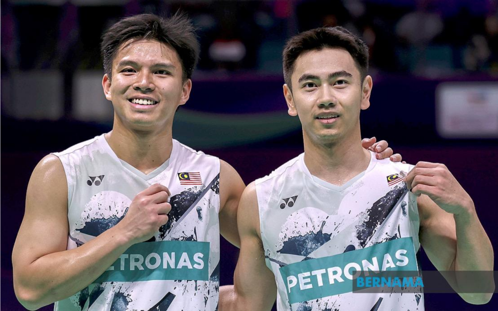 Nur Izzuddin (left) and Goh Sze Fei. — Bernama pic