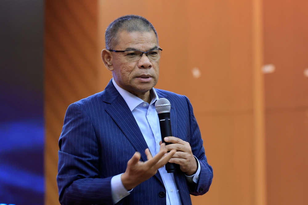 Home Minister Datuk Seri Saifuddin Nasution Ismail said Anwar previously could not fulfill his electoral promise to reduce fuel prices, as economic indicators were poor when he took over the government. — File pic via Bernama 