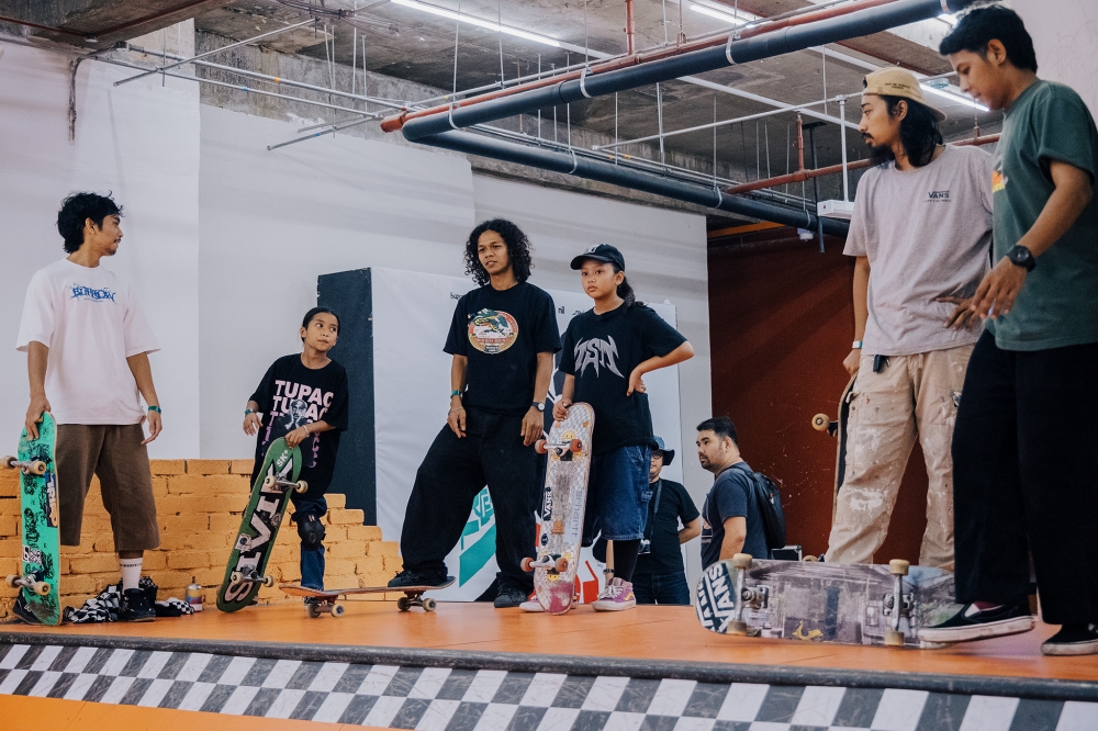 Local skaters from all ages turned up for the ‘Turun Bawah Volume 3: A Push Toward Freedom’ charity event. — Picture by Firdaus Latif