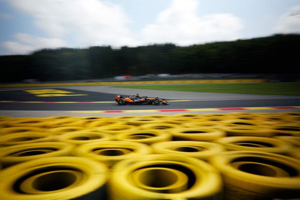 Piastri Stuns SpaはレコードラップでVerstappenを打ち負かすためにスプリントポールを打ちます