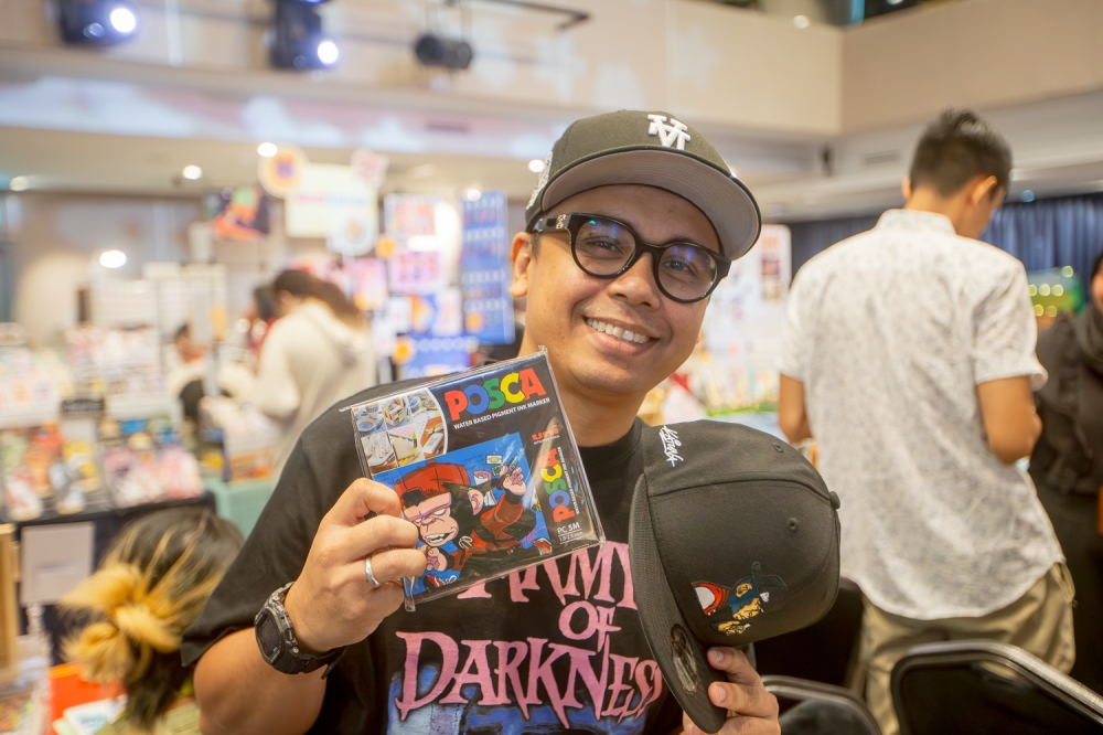 Indie artist Katun displayed his distinctive streetwear-meets-graffiti style at INKSIDE: Zineyard. — Photo by Raymond Manuel