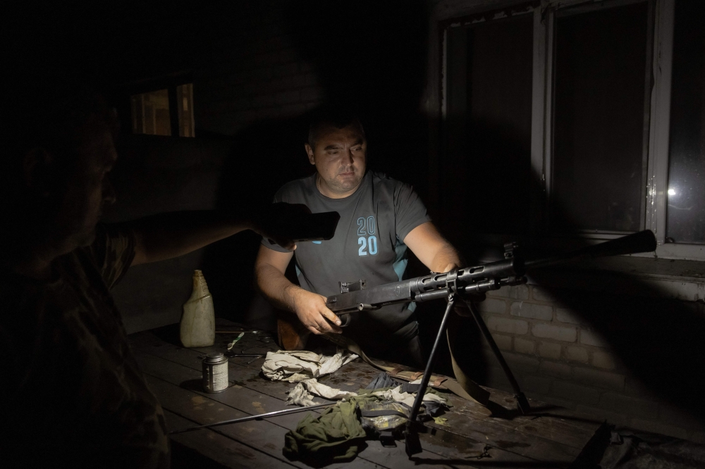 Ill-equipped and tired: a night with a Ukrainian air defence unit