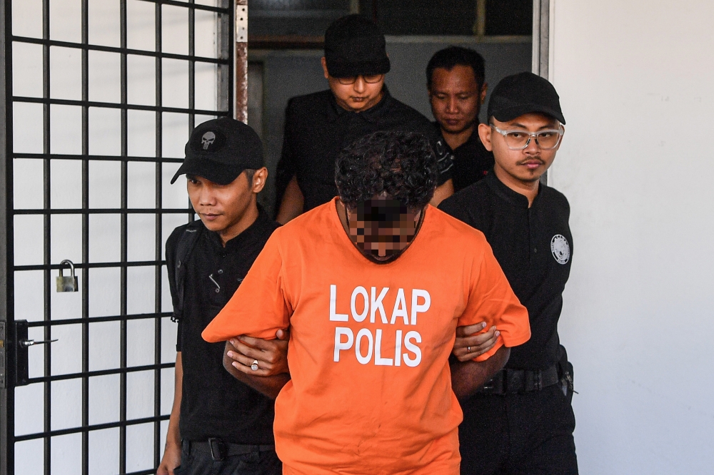 A man has been remanded for one week until August 7 to assist investigations into the death of his six-year-old son, whose body was found in the Rompin area, Jempol, on July 28. — Bernama pic
