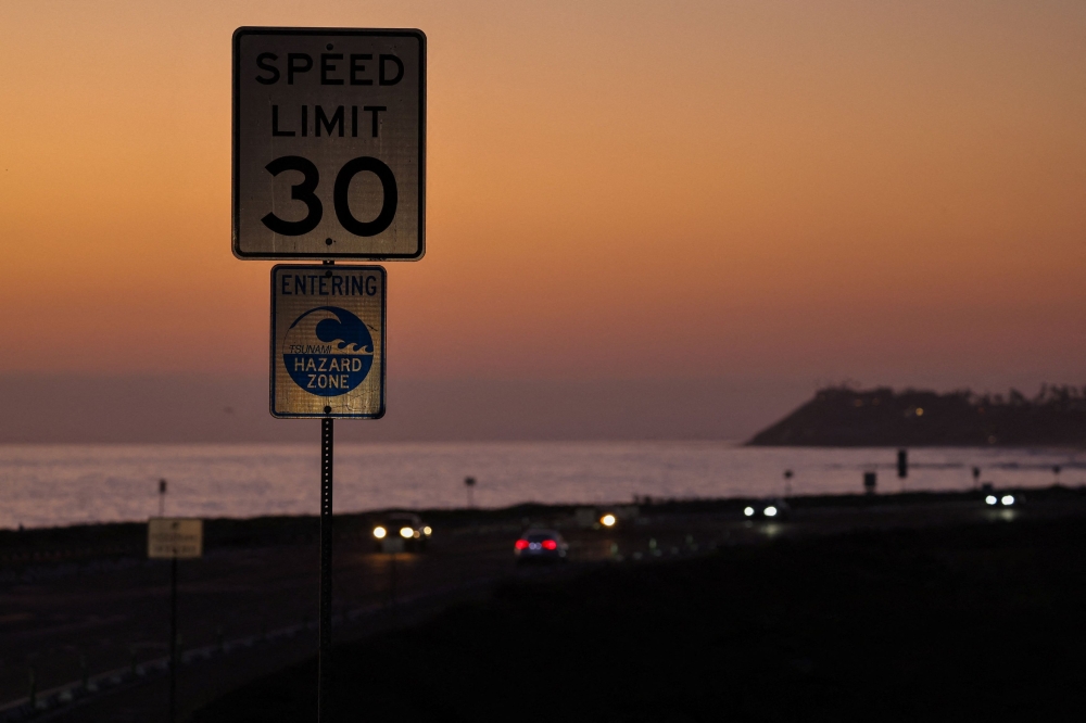 A Tsunami warning sign is shown on the Pacific Coast Highway along side the Pacific Ocean in Encinitas, California July 29, 2025. Russia’s Ministry for Emergency Services lifted a tsunami warning for the Kamchatka Peninsula today after a 7.0 magnitude earthquake hit the nearby Kuril Islands. — Reuters pic