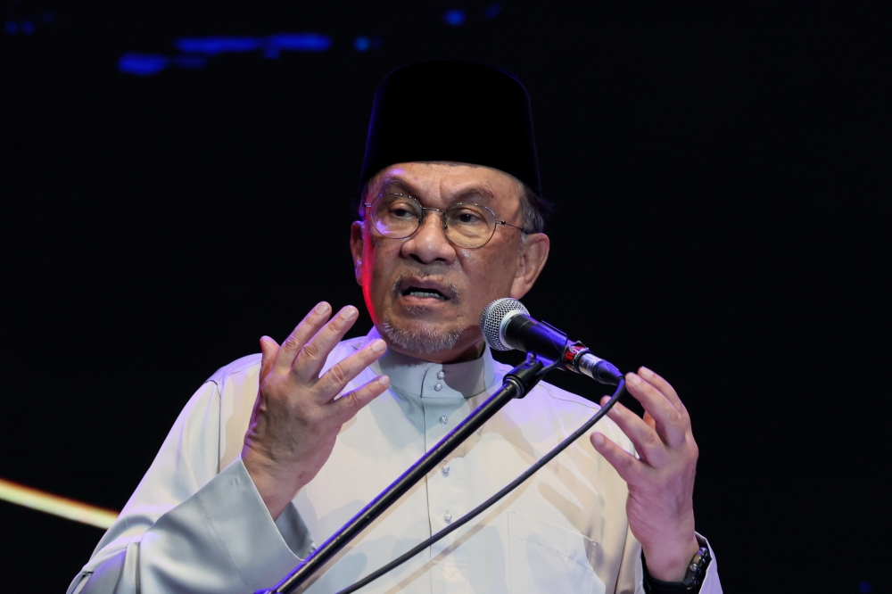 Prime Minister Datuk Seri Anwar Ibrahim speaks at Madani government programme at Universiti Sains Malaysia’s Health Campus in Kota Bharu, Kelantan on August 9, 2025. — Bernama pic