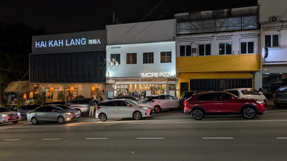 The restaurant is right next to Hai Kah Lang. — Picture by Ethan Lau