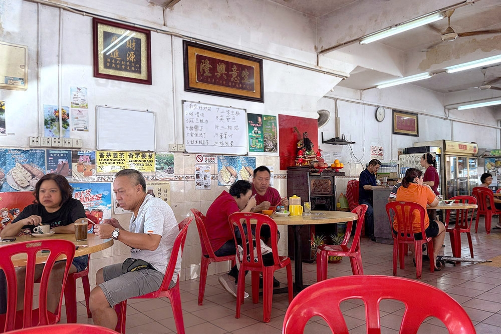 The coffee shop draws a sizeable breakfast crowd in the morning. — Picture by CK Lim