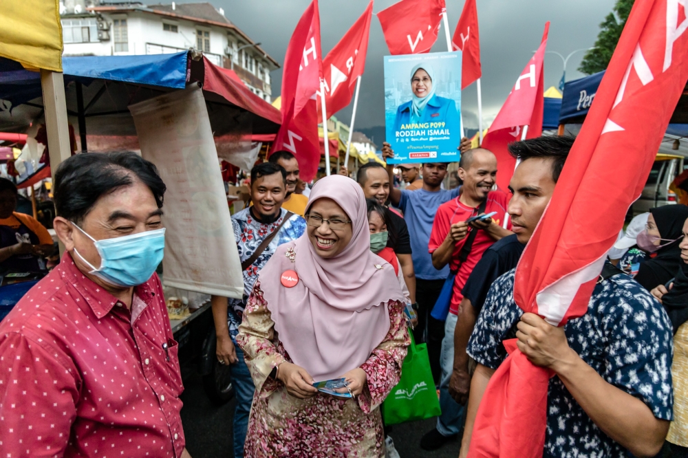 Pakatan Harapan's Ampang MP Rodziah Ismail during her campaign for the 15th general election at Bandar Baru Ampang on November 8, 2022. — Picture by Firdaus Latif
