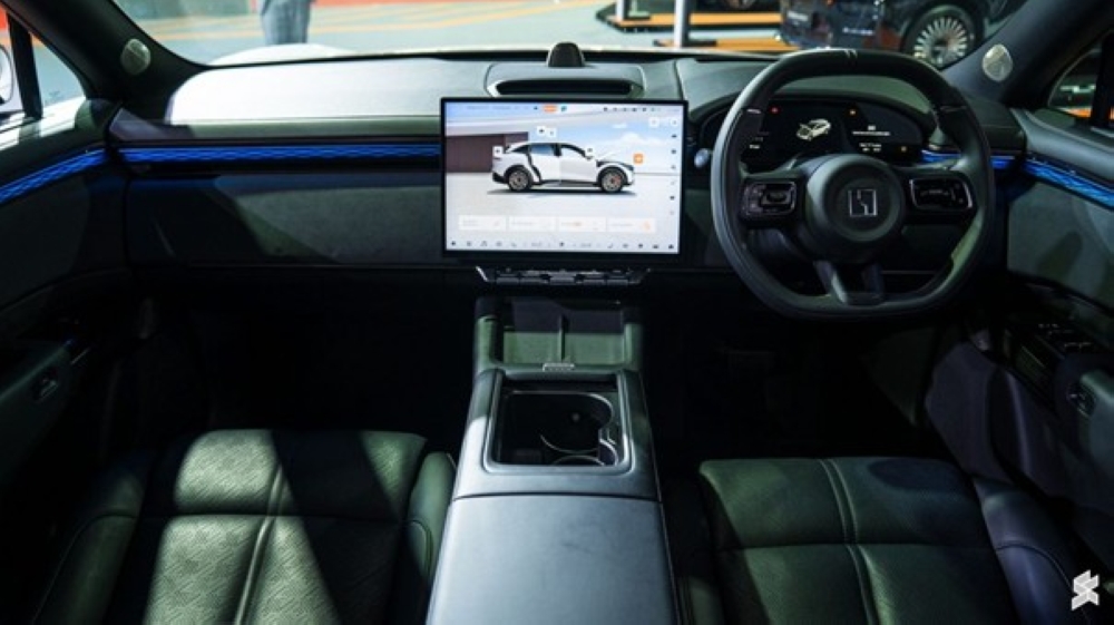 The Long Range variant adds power-adjustable steering, ventilated and massage front seats. — SoyaCincau pic