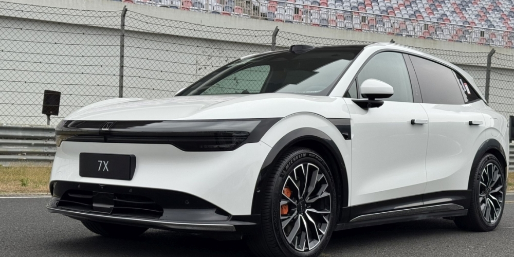 The Zeekr 7X has an indicative pricing of RM182,000 to RM230,000. — SoyaCincau pic