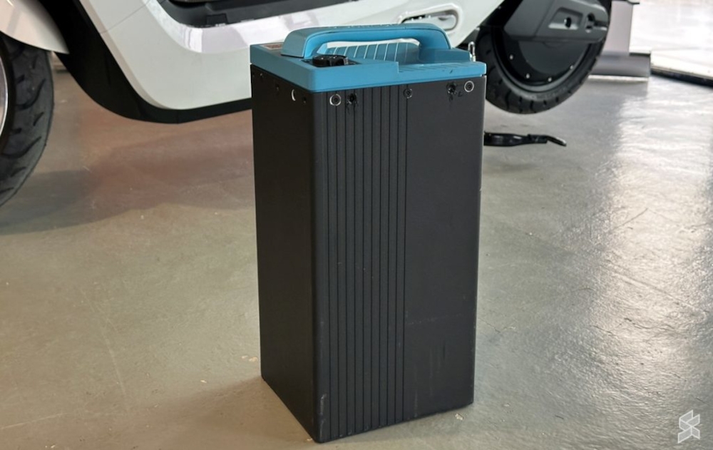 However, there is a catch — you have to commit to a 5-year battery rental plan at RM59 per month, in order to take advantage of the pre-launch offer. — SoyaCincau pic 