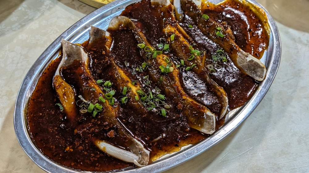 Sichuan steamed stingray isn’t a ploy to capitalise on the province’s recent popularity; the dish has been around since I first started going to Lau Heong.