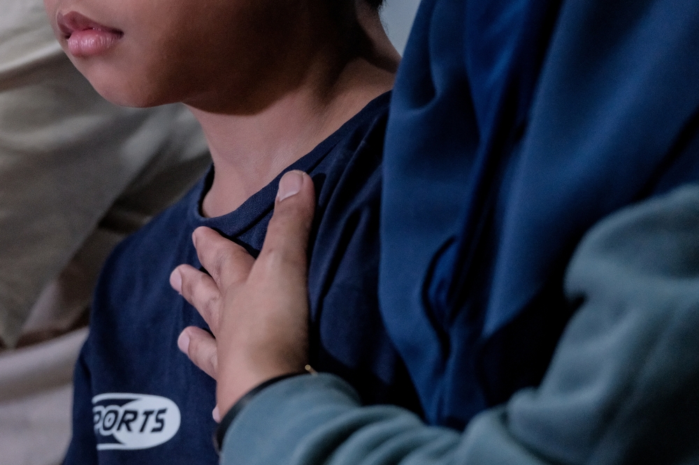 The Selangor government will draw up special guidelines to make it easier for children to report incidents of bullying in the state. — Bernama pic