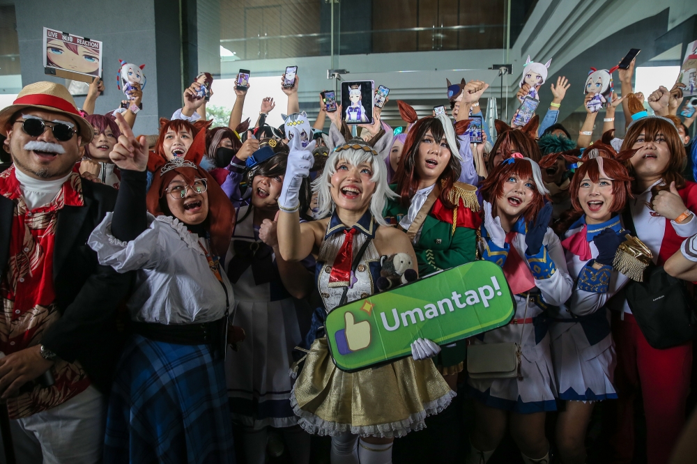 The Umamusume franchise has seen a surge in popularity in South-east Asia following its global release, sparking renewed interest in horse racing. — Picture by Yusof Isa