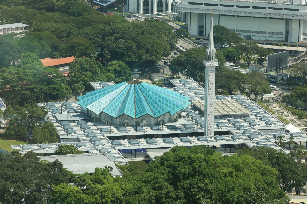 An aerial view of Masjid Negara (National Mosque) November 16, 2019. — Picture by Choo Choy May