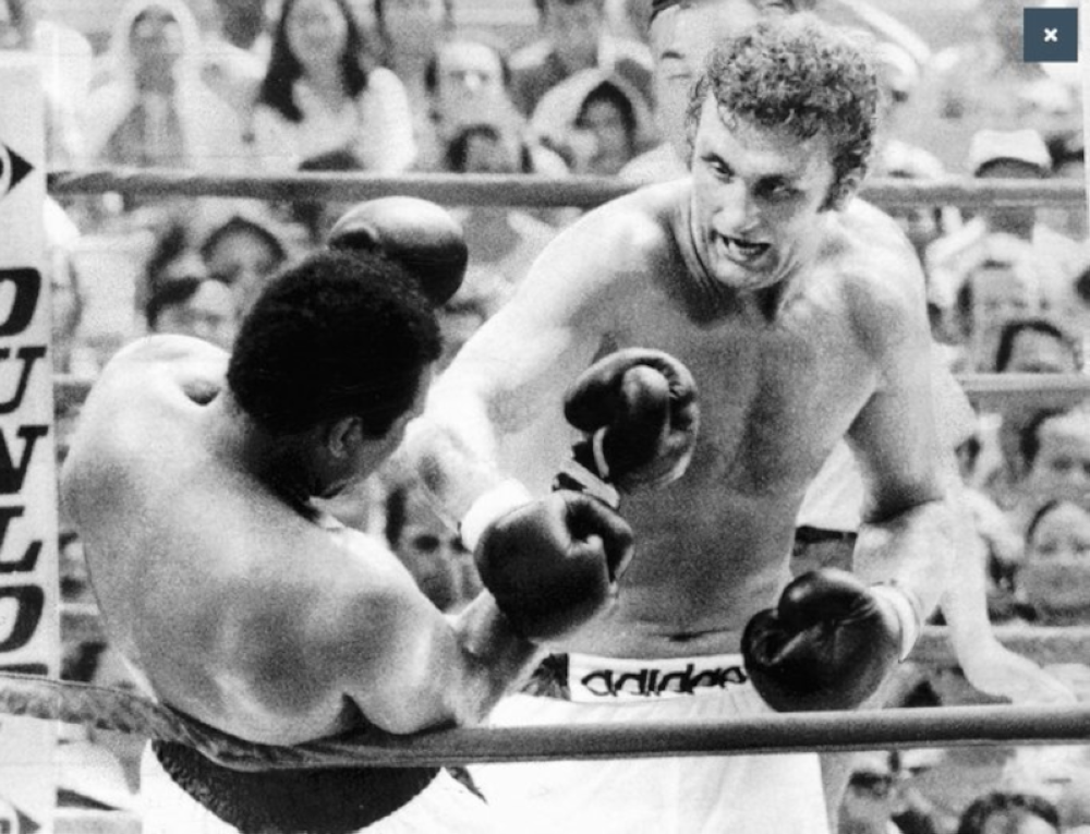 The Hungarian-born fighter, who grew up in Britain and later settled in Australia, went the distance with Ali twice — losing on points in London in 1973 and in a 15-round rematch in Kuala Lumpur two years later for the WBC title. — Picture from X/Historic Sports Pictures 