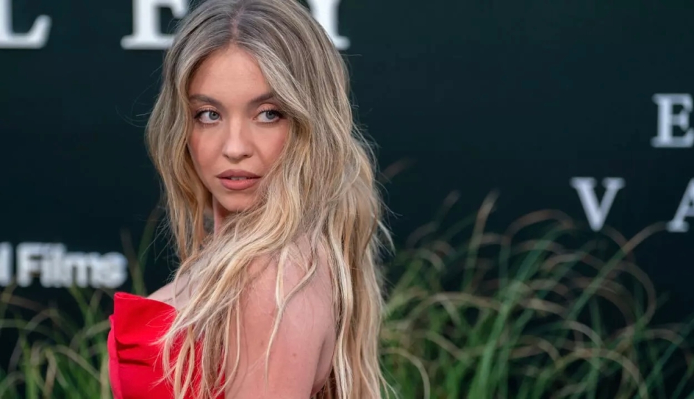 Sweeney aims to pivot from her recent jeans ad controversy to Academy Award contender with “Christy,” a gritty, raw biopic of US female boxing pioneer Christy Martin. — AFP file pic 