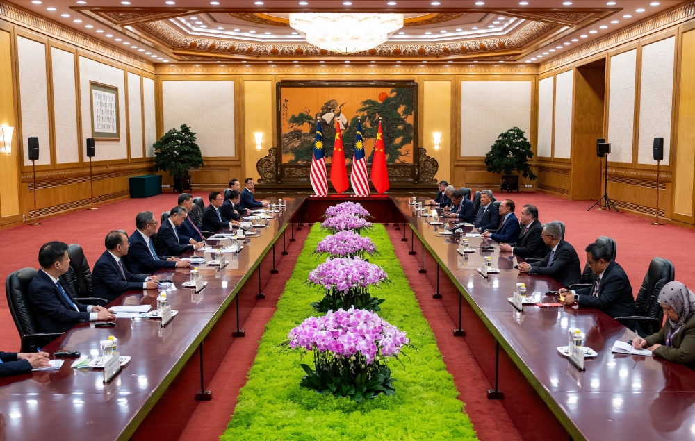 Prime Minister Datuk Seri Anwar Ibrahim meets with Chinese President Xi Jinping at the Great Hall of the People in Beijing on September 2, 2025. — Bernama pic
