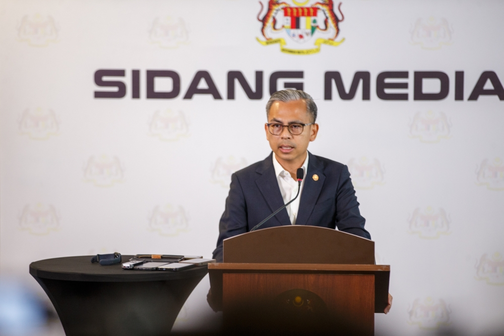 Home Ministry told to step up security at events involving state rulers after Perak Sultan incident