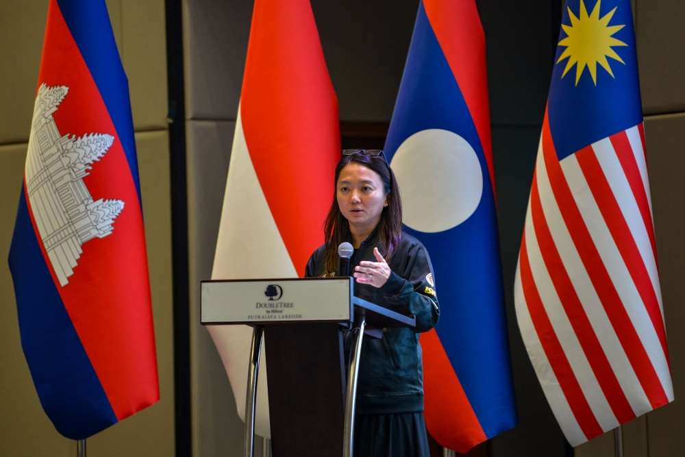 Youth and Sports Minister Hannah Yeoh delivers her speech at the Closing Ceremony of the Asean COE for Sports Coaching-Coach Developer Programme 2025 held in Putrajaya, September 5, 2025. — Bernama pic 