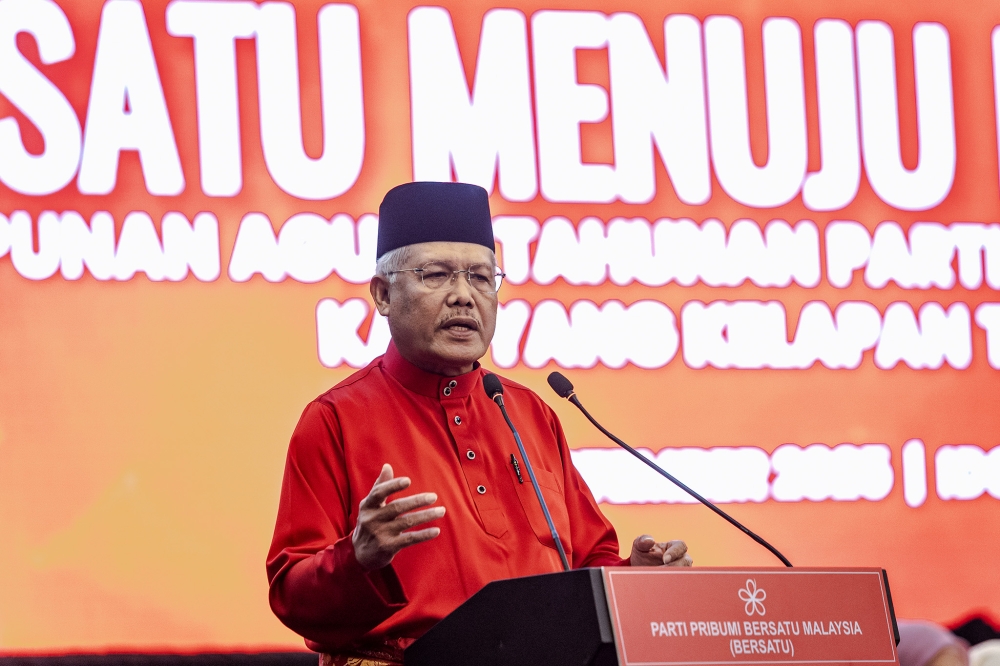 Bersatu deputy president Datuk Seri Hamzah Zainudin speaks at the opening of the party wings’ annual assembly at the Ideal Convention Centre in Shah Alam, Selangor on September 6, 2025. — Picture by Firdaus Latif