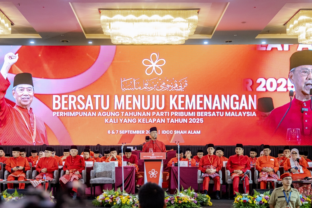Bersatu president Tan Sri Muhyiddin Yassin speaks at the party’s annual general meeting at Ideal Convention Centre in Shah Alam, Selangor on September 6, 2025. — Picture by Firdaus Latif