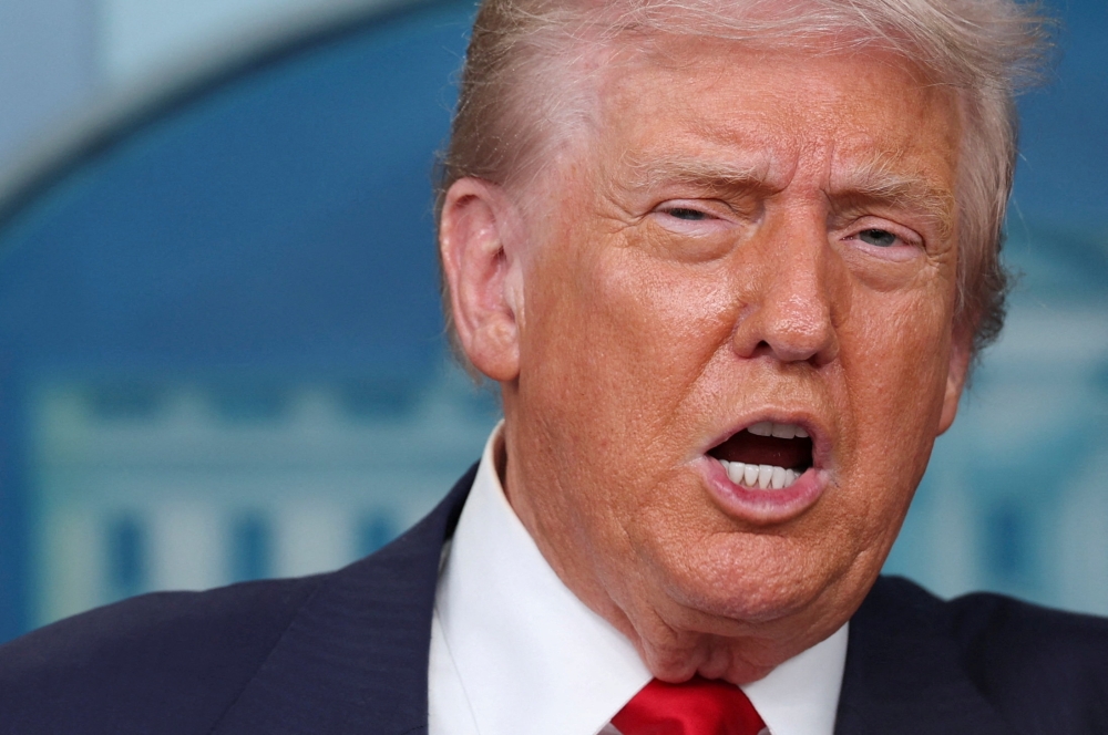 Broadcasters of the US Open have been instructed not to air negative crowd reactions to President Donald Trump during today’s men’s final. — Reuters pic