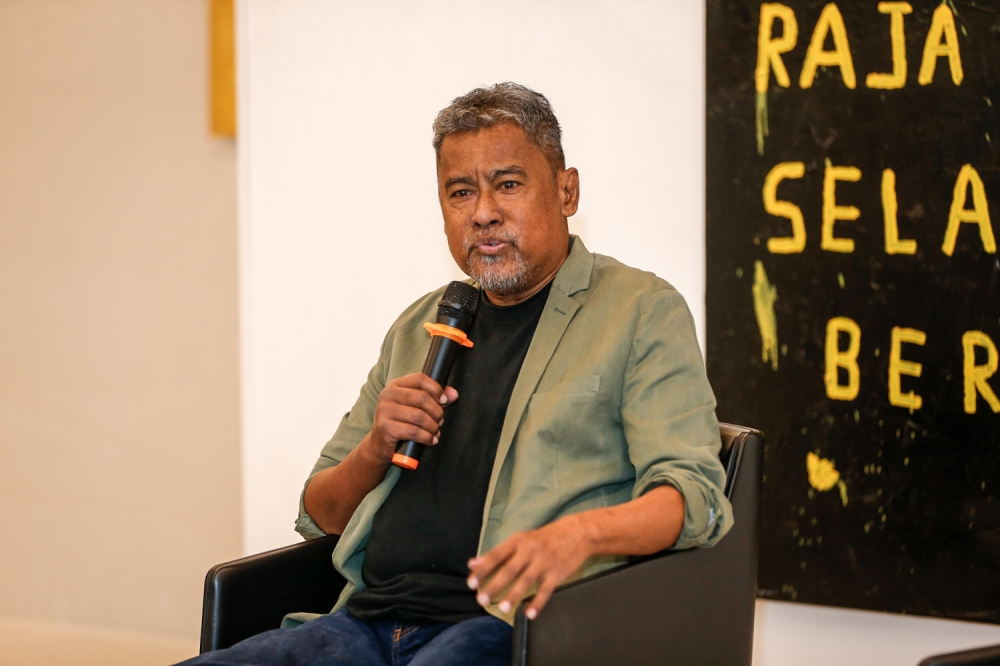 Ramlan Abdullah, a judge for the Art@TRX sculpture design competition, speaks at the launch in Kuala Lumpur September 11, 2025. — Picture by Raymond Manuel