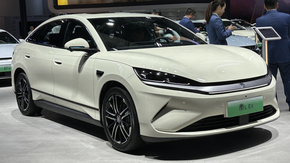 The Qin L EV was not originally announced for the international market.  — SoyaCincau pic