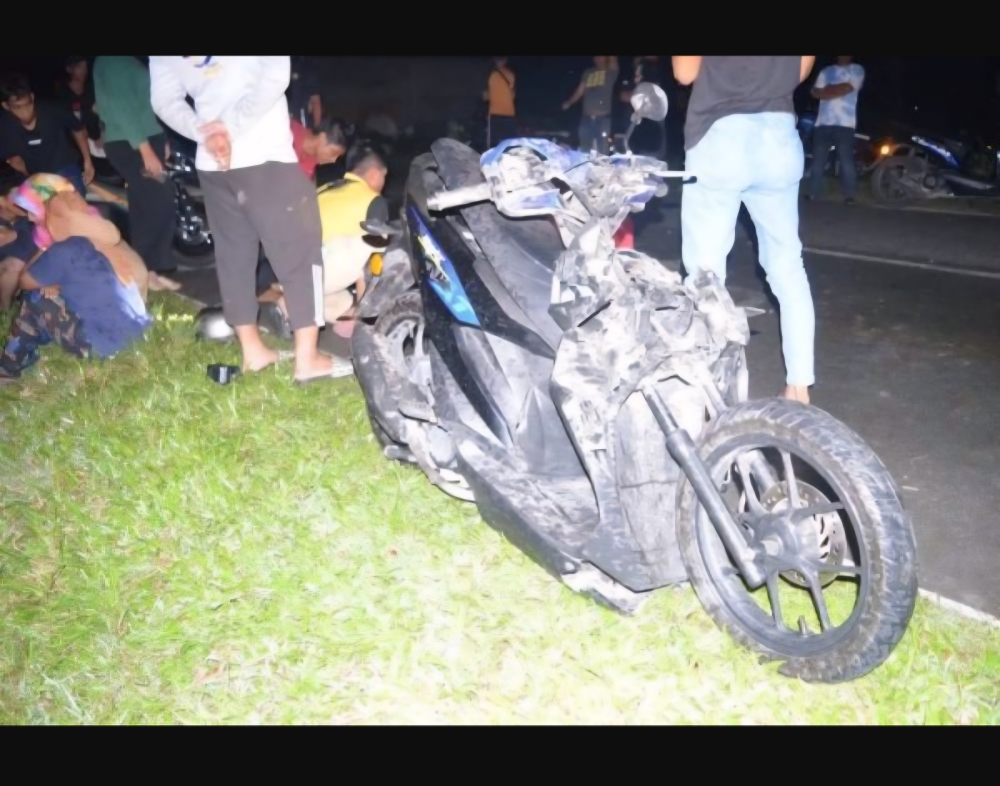 Kuala Terengganu police chief Assistant Commissioner Azli Mohd Noor said the incident occurred at about 3.10am when she was riding a Honda Beat from the city centre towards her home in Kampung Undang. — Picture via Facebook
