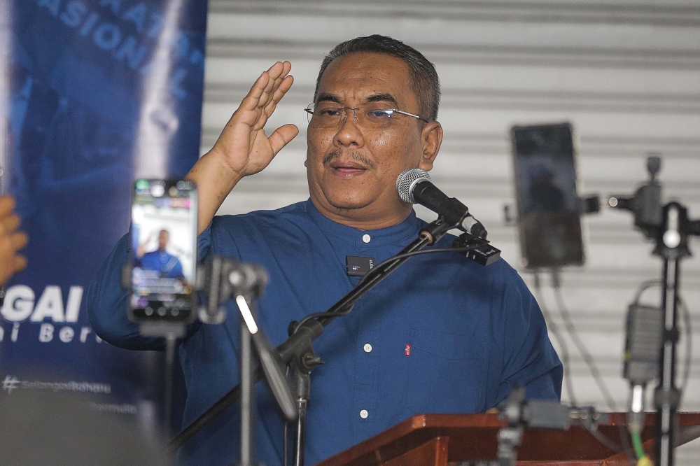 The cost of defending a single parliamentary seat in the upcoming 16th General Election (GE16) could reach up to RM1 million if political parties fail to keep pace with technological advances, PAS election director Datuk Seri Muhammad Sanusi Md Nor said. — Picture by Sayuti Zainudin