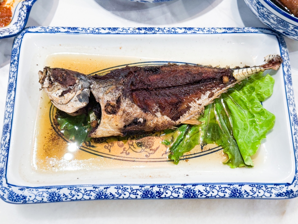 Hard Tail Mackerel Stuffed with Homemade Paste is easily one of the favourites here. — Picture by Lee Khang Yi