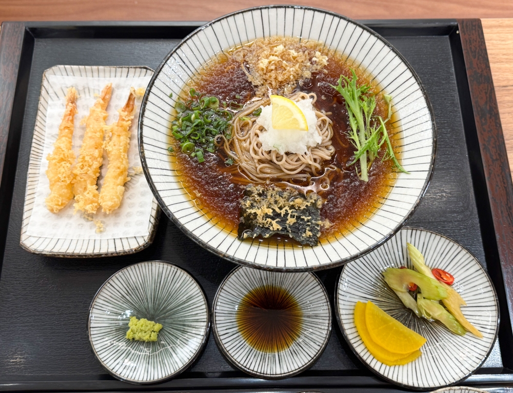 Cold Soba is the perfect heat chaser with the icy cold broth, mixed with grated radish, lemon, spring onions, wasabi and an addictive roasted seaweed cracker. — Picture by Lee Khang Yi