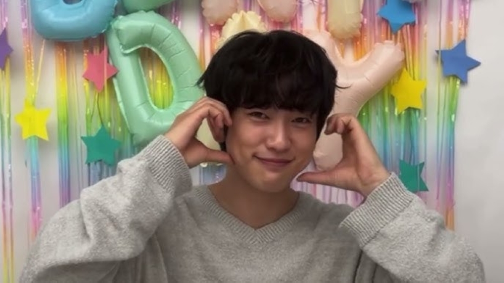 Jinyoung’s celebratory livestream took a serious turn when a shoutout to an Israeli fan sparked debate, with many questioning the GOT7 member’s awareness of the humanitarian crisis in Palestine.