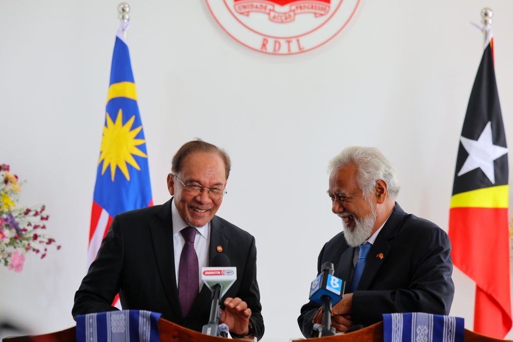 Prime Minister Datuk Seri Anwar Ibrahim and Prime Minister of Timor-Leste Kay Rala Xanana Gusmao holds a joint press conference after a bilateral meeting at the Government Palace in Dili, September 24, 2025. — Bernama pic 
