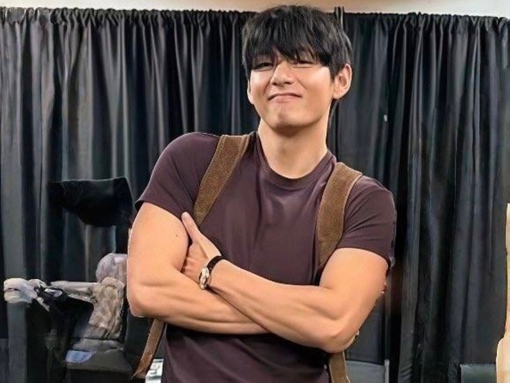 V of BTS has snapped up a ₩14.2 billion (RM43.4 million) penthouse in Seoul’s elite Cheongdam district — and paid every won in cash.