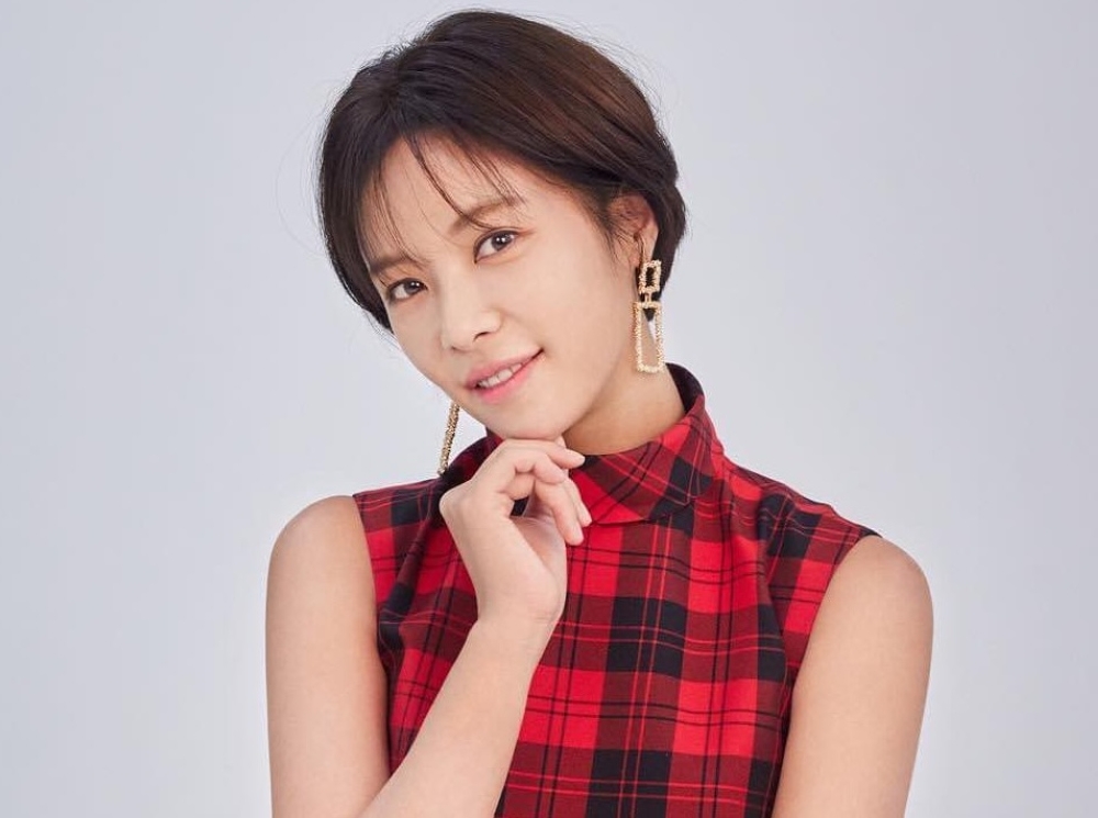 In May, the star of K-drama classics like ‘She Was Pretty’ and ‘Kill Me, Heal Me’ admitted to embezzling 4.3 billion won from her agency, most of it invested in crypto. — Picture via Facebook/Hwang Jung-eum