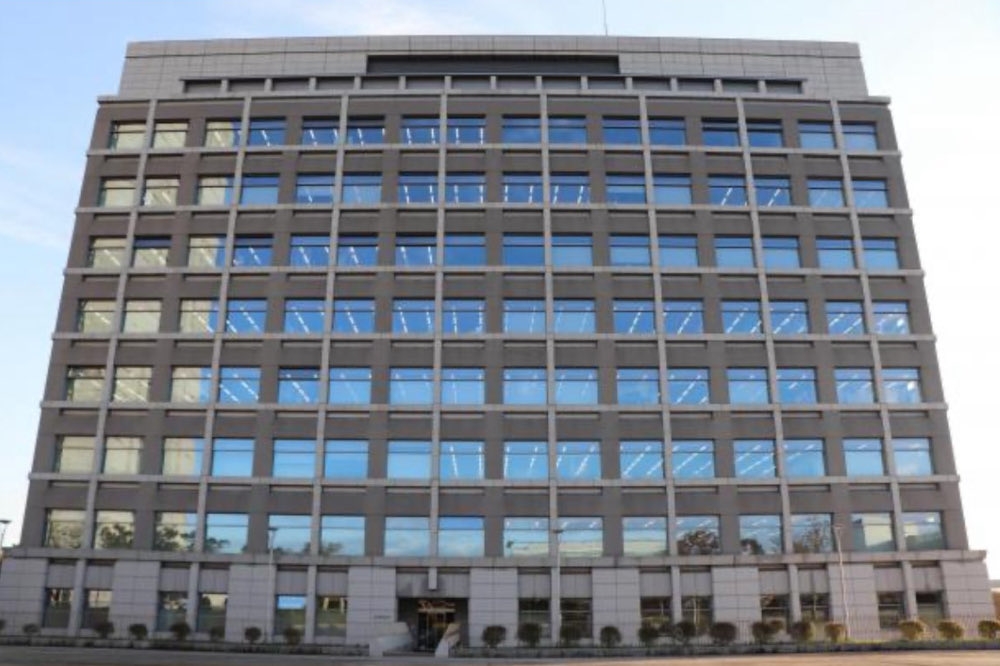 File picture of Ibaraki Police Department headquarters. Japanese authorities announced on Thursday that they had taken into custody a 75-year-old woman who reportedly admitted to storing her daughter’s body in a freezer for 20 years. — Picture from social media 