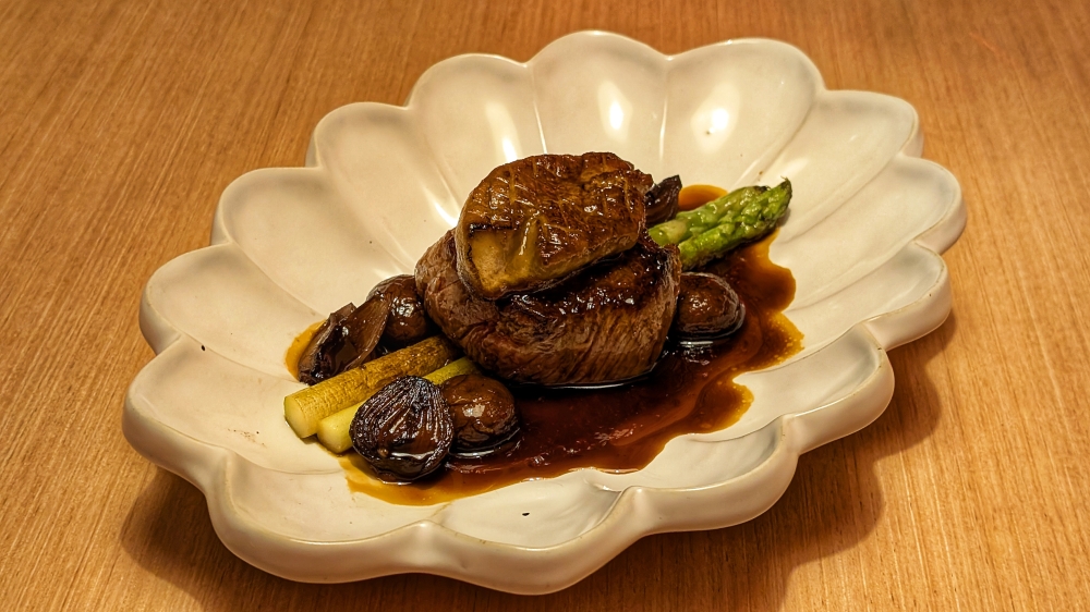 A bit of retro luxury, the beef ‘rossini’ is Sun and Moon’s simplified version of the 19th-century French classic ‘tournedos rossini’. — Picture by Ethan Lau