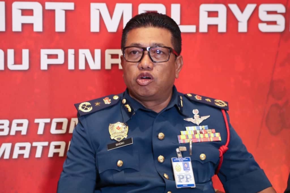 Penang Fire and Rescue Department director Mohamad Shoki Hamzah attends a press conference in Seberang Perai on Sept 29, 2025. — Picture  by Opalyn Mok