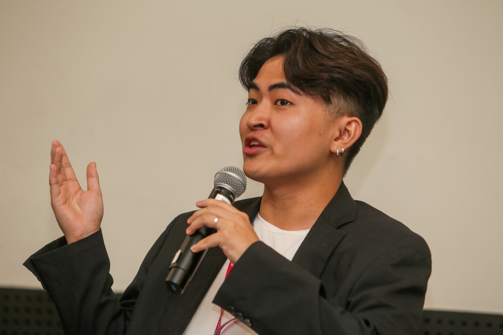 TikTok content creator Kee Sen Yao speaks at TikTok’s #ThinkTwice media briefing on scam prevention in Kuala Lumpur September 29, 2025. — Picture by Choo Choy May