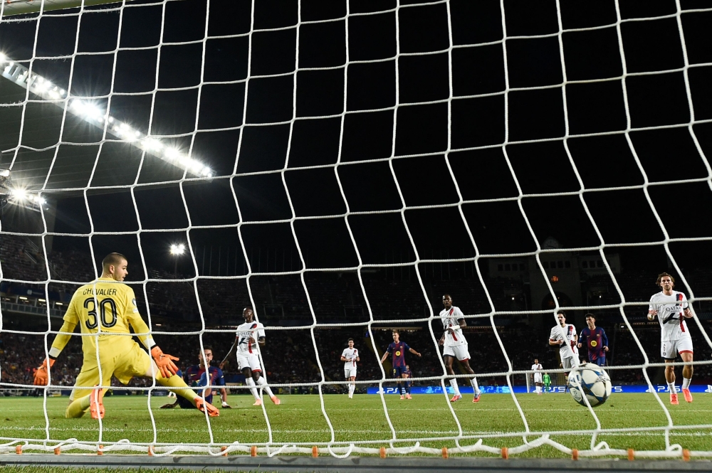 The meeting at Montjuic of the Spanish champions and the reigning French and European champions was one of the most eagerly anticipated of the opening stages of this season’s competition. — AFP pic
