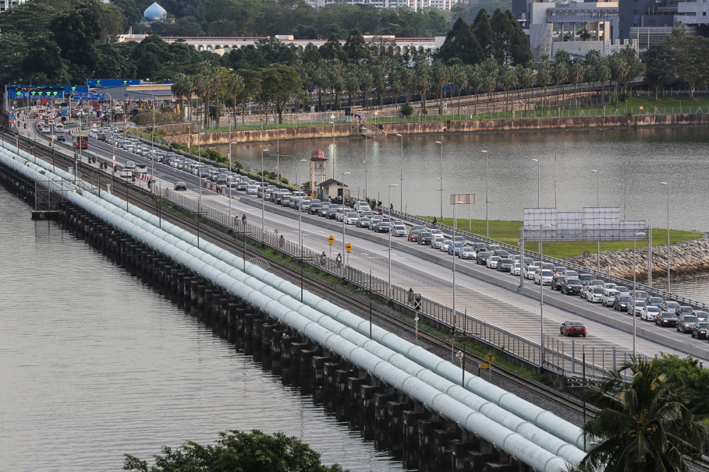 In total 3,148 summonses of RM300 each were issued to errant drivers from across the border. — Picture by Yusof Mat Isa