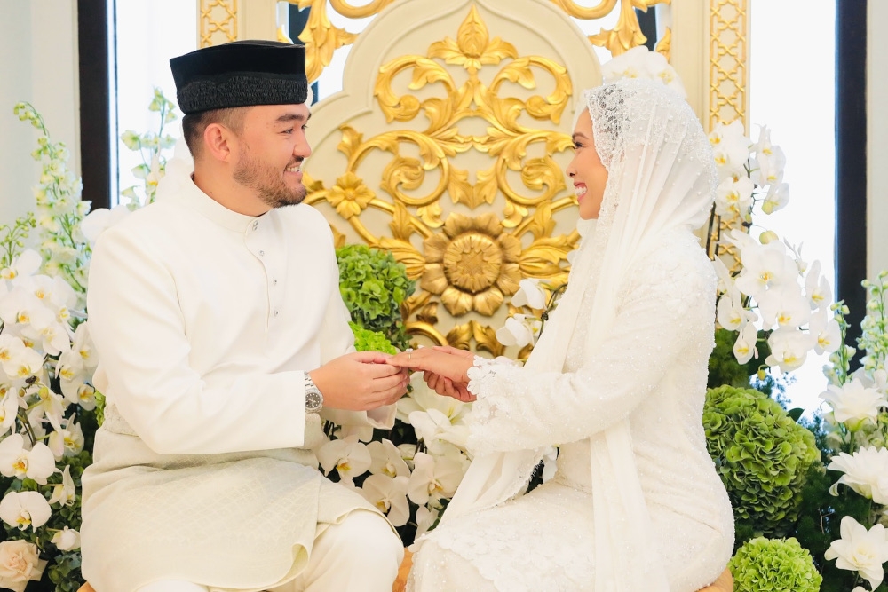 Tengku Amir Shah, the Raja Muda of Selangor, and Afzaa Fadini Abdul Aziz were officially joined in marriage at a Royal Wedding Ceremony held at Istana Alam Shah, October 2, 2025. — Picture from Facebook/Selangor Royal Office 
