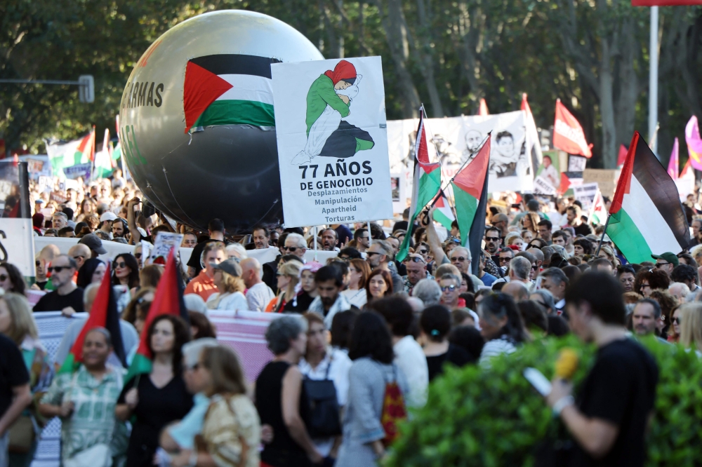 Hundreds of thousands rally across Europe for Gaza ceasefire and ...