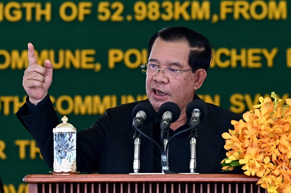 Cambodia’s powerful former leader Hun Sen on Monday blasted a social media video of a man shooting at his image during a carnival in Thailand, amid simmering tensions over the nations’ disputed border. ― AFP pic