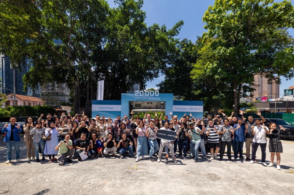 The 20,000th vehicle handover was marked by a celebration titled “20,000 and Beyond: A Celebration of Trust”, held at Blossom Glass Mansion in Kuala Lumpur with over 100 guests in attendance. 
